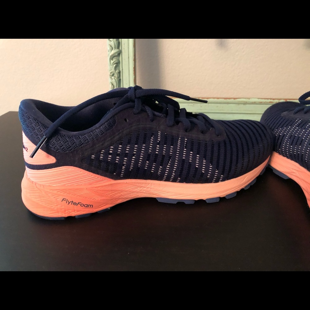 Asics DynaFyte 2 - Size 7.5 NWOB
